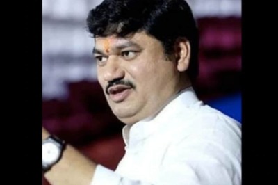 Maharashtra Min Dhananjay Munde Admitted to Mumbai Hospital After Suffering Minor Heart Attack