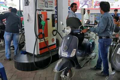Petrol Price Today Hiked Across India; Delhi to Pay Rs 102.61/Litre; Check Fuel Rates