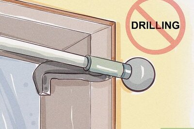 How to Hang Curtains in a Bay Window