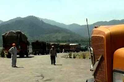 Cross-LoC trade resumes between India and Pak