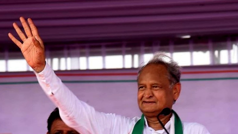 Gehlot Says ‘Nothing in My Hands’ As His Loyalists Resign Amid Reports of Pilot Taking Over as CM