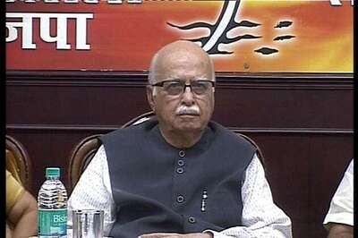 Advani favours US-style debate in India while addressing rally in Pithoragarh
