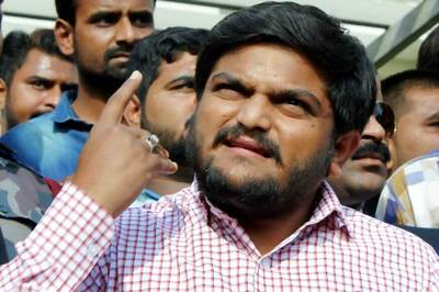 SC Grants Protection from Arrest to Hardik Patel in Patidar Stir Case, Raps Gujarat Police