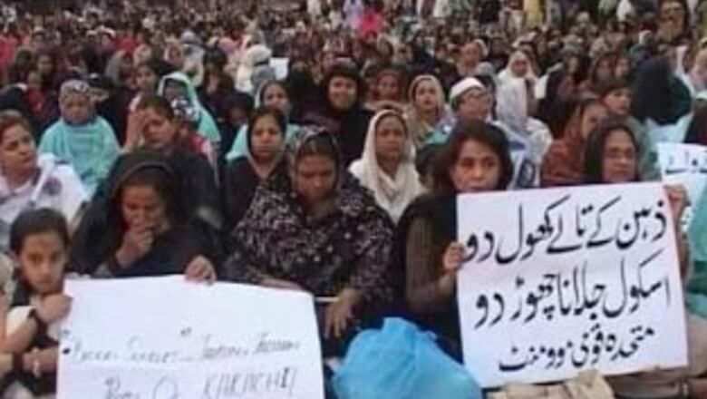 Pakistani teen who was flogged denies incident