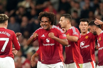 Joshua Zirkzee an Instant Hero as Manchester United Beat Fulham in Premier League Opener