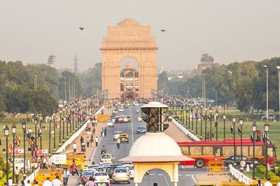 Republic Day 2022: Delhi Police Issues Traffic Advisory; Check R-Day Parade Route and Roads to Avoid