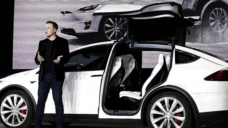 Elon Musk Works 90 Hours Per Week to Keep Tesla Alive