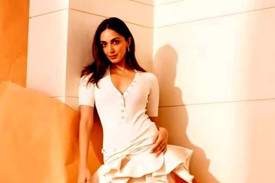 Kiara Advani Makes Her Fans Swoon In All-white Mini Dress