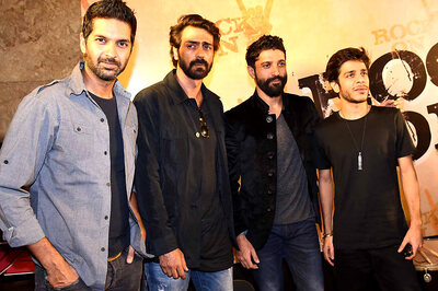 Farah Khan to Choreograph Special Song for Rock On!!