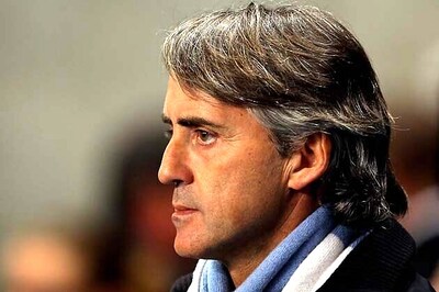 United still favourites, insists Mancini