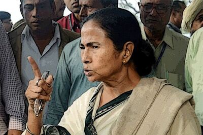 90 Lives Lost Due to Demonetisation, Claims Mamata