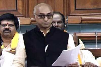 Guntur MP Jayadev Galla, Supporters March to Collector's Office as I-T Sleuths Raid His Residence and Offices