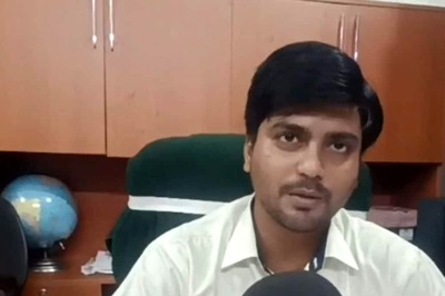 In Bihar's Samastipur, Students Preparing For Competitive Exams Can Now Get Free Books