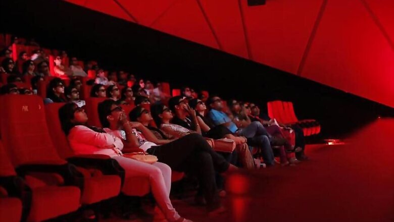 MNS Men Slap Multiplex Executive Over High Prices of Food