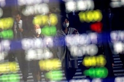 Global Markets: Equities stall on widening U.S.-China rift; dollar slides