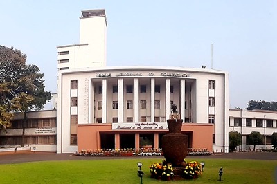 IIT-Kharagpur Suspends Teacher Who Abused SC, ST Students in Online Class