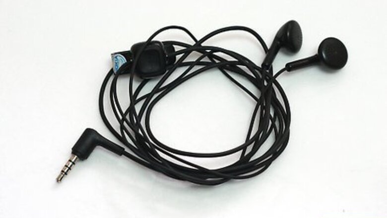 How to Make Tangle Free Headphones with Embroidery Floss