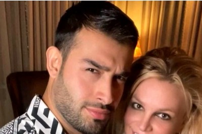 Britney Spears Poses Nude In Her Beach Vacation Pictures Ahead of Fiancé Sam Asghari's Birthday