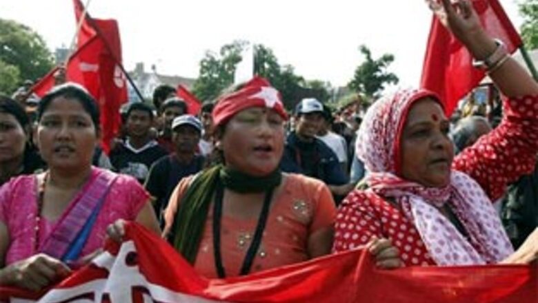 Nepal Prez snubs PM, asks army chief to stay