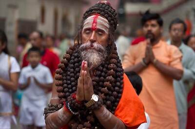Apex Body of Sadhus Releases List of 'Fake Babas', Demands Action