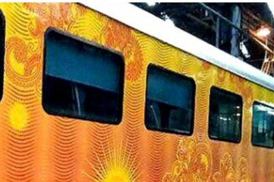 Ahmedabad-Mumbai Tejas Coaches in 'Dilapidated' State, IRCTC Asks for Vande Bharat Rake as Replacement