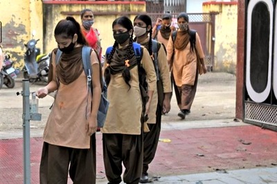 Gujarat Students Worried About Future Studies, Migration Post COVID-19