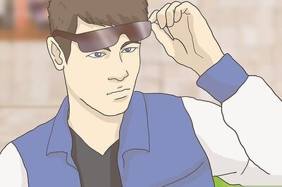 How to Style Sunglasses for Men