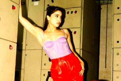 Sharvari Wagh Is Leaving No Stone Unturned For Vedaa Promotions. See For Yourself