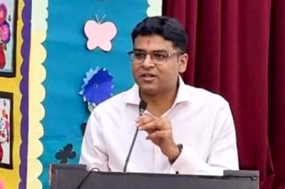 New Progress Cards to Assess Students' Holistic Development, Pilot Run in Aug-Sep; Teacher-training to be Focus Area: CBSE Secretary