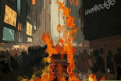 A Guide to Fahrenheit 451’s Themes & Deeper Meaning