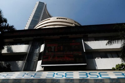 Sensex Rallies 499 Points, Nifty Reclaims 10,400 Level Amid Positive Trend in Global Markets