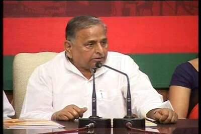 UP: 3 arrested for murder of Mulayam's family priest