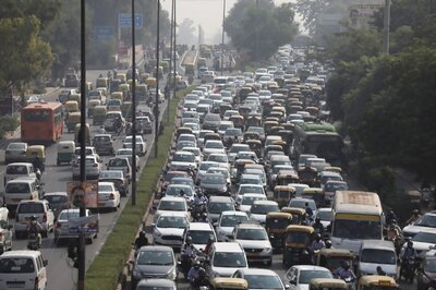 Delhi Traffic: Key Areas Like Nehru Place & Dhaula Kuan Face Massive Jam for 4th Day; Check Alternate Routes