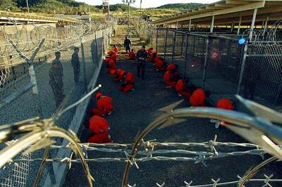 Trump Signs Order to Keep Guantanamo Detention Centre Open