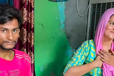 Seema Haider Case: 5 Pakistani Passports, 4 Mobile Phones Recovered After Questioning | Key Findings