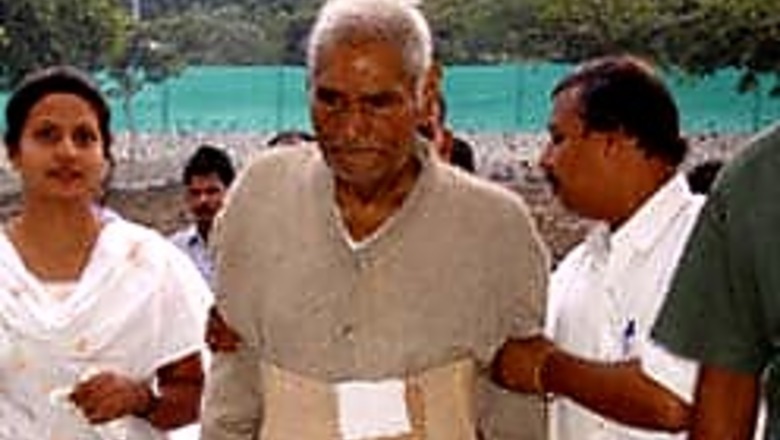 Baba Amte bidden adieu with full state honours