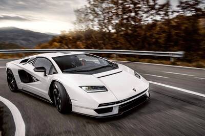 Lamborghini Countach LPI 800-4 Hits Public Roads For the First Time Since Unveil