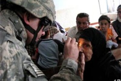 Iraq bombers poison 350 with chlorine