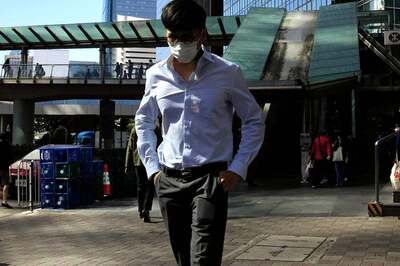 Hong Kong Mandates Covid Tracing App for Most Adults in Bars, Restaurants