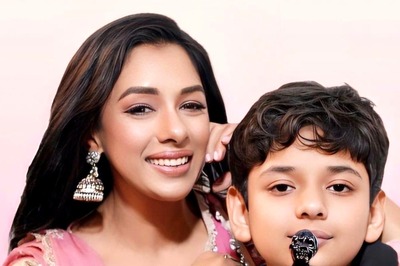 Rupali Ganguly Is ‘Honoured and Humbed' As Anupamaa Actress, Her Son Pose With Dadasaheb Phalke Award