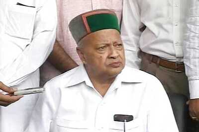 Himachal Pradesh: CM Virbhadra rules out mid-term polls, says his government stable