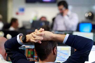 Slowing Economy in Trump Administration Will Tip into Recession by 2021, Say 34% of Economists