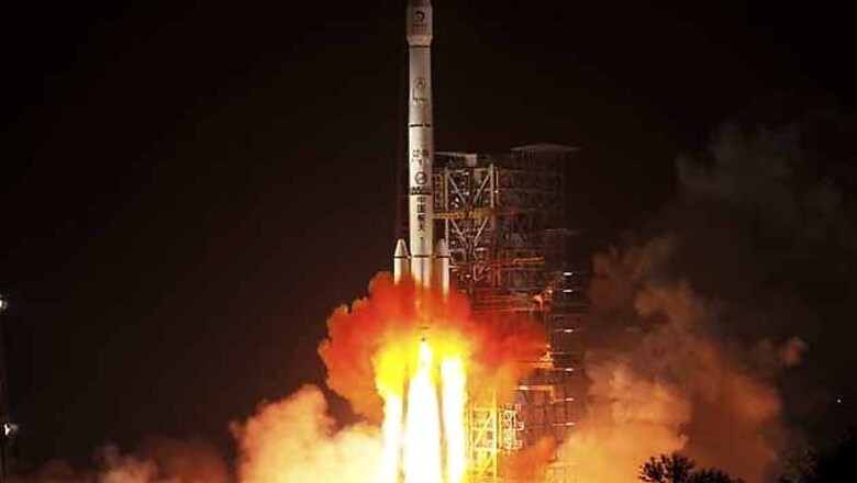 China launches lunar probe carrying 'Jade Rabbit' buggy