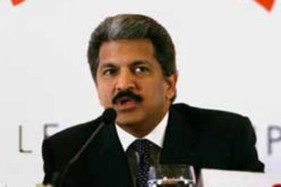 Mahindra Q4 net below forecast