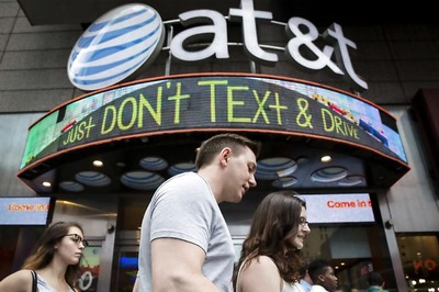 AT&T to Buy Time Warner For $85 Billion, Create Telecom-Media Giant