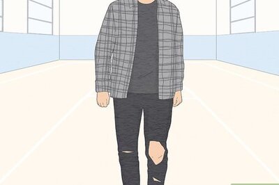 How to Wear an Oversized Flannel Shirt