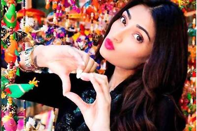 I don't think too much about style, fashion: Athiya Shetty