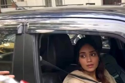 Video Of Actress Nivetha Pethuraj Arguing With Police Viral