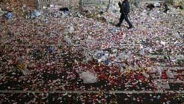 Big cleanup after Times Square bash