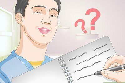 How to Protect Pet Birds when Spraying Your House for Fleas